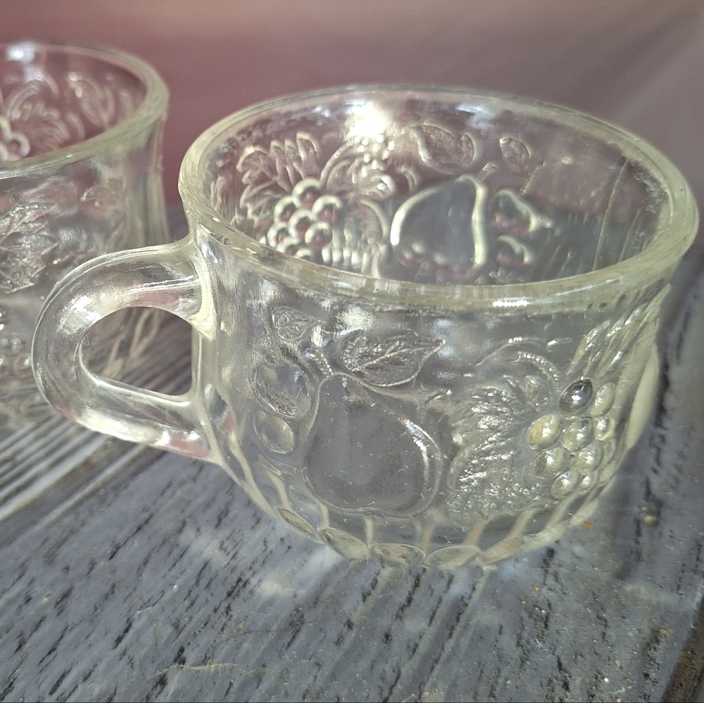Vintage Jeannette Glass Clear Glass "Fruit" Pattern 2 Embossed/ Raised Fruit